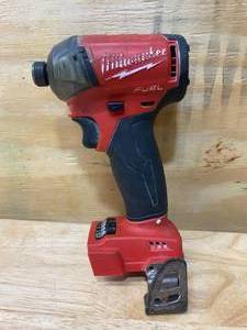 lot 13 image: MILWAUKEE M18 FUEL SURGE 18-Volt Lithium-Ion Brushless Cordless 14 in. Hex Impact Driver (Tool-Only)