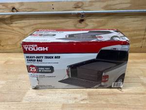 lot 30 image: HYPER TOUGH Heavy-Duty Truck Bed Cargo Bag