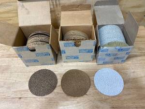 lot 92 image: 3M Lot of Paper Discs