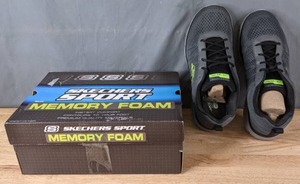 lot 147 image: Skechers Mens Track-Moulton Sneaker Size 12