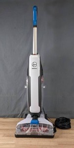 lot 117 image: Hoover PowerDash Pet  Hard Floor 6-Amp Cleaner