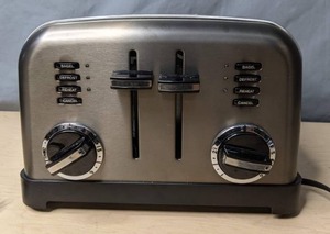 lot 130 image: Cuisinart 4-Slice Metal Classic Toaster - Black Stainless