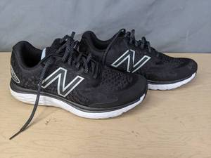 lot 163 image: New Balance Womens Fresh Foam 680v7 Running Shoe in Black - Size 11 Wide
