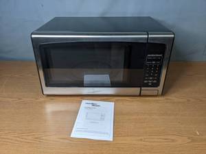 lot 63 image: Hamilton Beach 1.1 Cu. Ft. 1000-Watt Countertop Microwave Oven with Stainless Steel Front