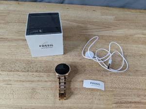 lot 39 image: Fossil Womens Gen 5E Rose Goldtone Crystal Stainless Steel Bracelet Smartwatch
