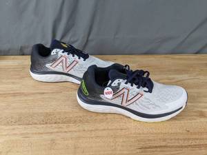 lot 279 image: New Balance Womens Fresh Foam 680v7 Running Shoe Size 11
