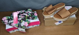 lot 204 image: 2 Pair Womens Shoes Journee Collection Comfort Foam Rosey Wedge Slide Size 9 & Lukees by Muk Luks Island Luau Sandal Size 10
