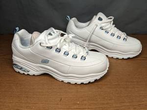 lot 233 image: Skechers Womens Premium Sport Shoe WhiteBlue - Wide Size 10