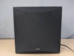lot 181 image: Yamaha 10 100-Watt Subwoofer