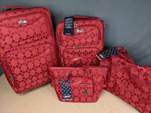 lot 175 image: American Flyer Argyle 4-pc. Luggage Set - Red