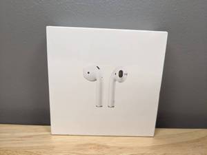 lot 10 image: Brand New Apple AirPods with Charging Case T