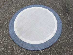 lot 398 image: Tayse Rugs Eco Dania Transitional IndoorOutdoor 5 Round Area Rug