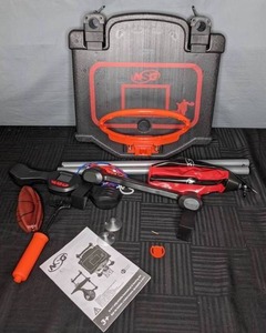 lot 386 image: Over-the-Door Basketball and Boxing Combo Set