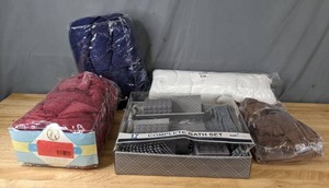 lot 266 image: BathSimple 17 Pc. Bath Set and Assorted Bath Towels and Mat