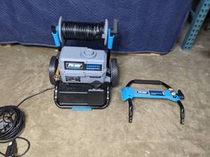 lot 462 image: Pulsar 2000 PSI Electric Pressure Washer