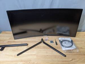 lot 515 image: Viotek 34 QHD 100Hz Ultra-Wide Curved LED Gaming Monitor