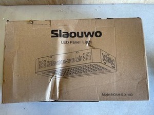 lot 76 image: Slaouwo NOAH-S-x-100 White 1000W Full Spectrum 100 Pcs LED Panel Grow Light