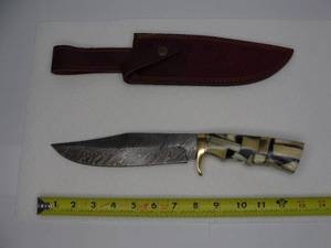HANDMADE 13 DAMASCUS BONE HORN BOWIE