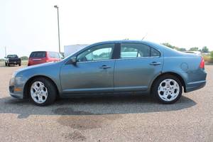 2011 Ford Fusion SE - 2 OWNERS