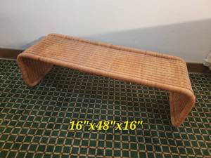 lot 26 image: Founders Rattan Bench 48