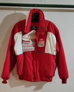 lot 40 image: 1988 3M Olympic Jacket, Hat and Pins