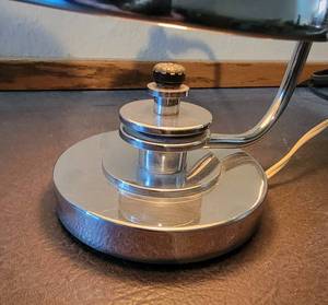 lot 19 image: Vintage Chrome Industrial Machinest Table Lamp