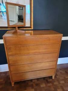 lot 11B image: Vintage Mid-Century 5 Drawer Dresser by Conant Ball