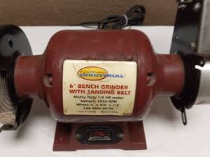 lot 11 image: NORTHERN INDUSTRIAL 6 BENCH GRINDER