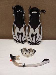 lot 77 image: SCUBA GEAR