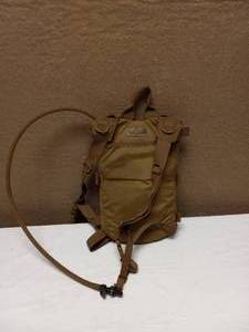 lot 93 image: USMC ISSUED HYDRATION PACK