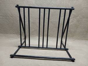 lot 132 image: BIKE RACK