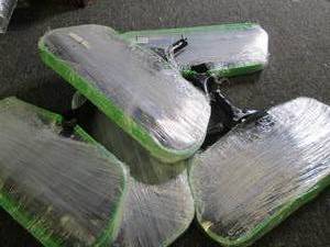 lot 114 image: 5 pool leaf strainers ...