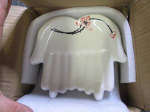 lot 139 image: ceramic jewelry dish ...