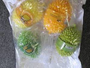 lot 153 image: 4 stress balls ...
