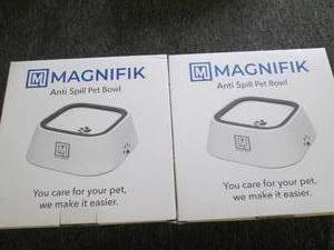 lot 174 image: 2 magnifik anti spill pet bowls...