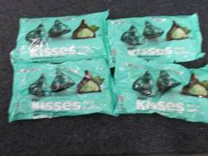 4- 9 oz Bags Hersheys Kisses Mint ...
