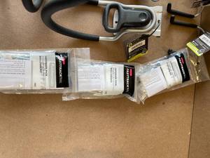 lot 1 image: Lot of fasttrack rails various sizes