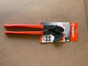lot 3 image: Crescent 11 in. Nail Pulling Plier