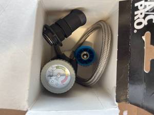 lot 27 image: AC Pro AC Pro ACP-100 Professional Ultra Synthetic R-134a Car with Dispenser and Gauge -