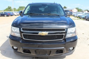 2011 Chevrolet Suburban 4x4 - Brand New Transmission w Warranty -
