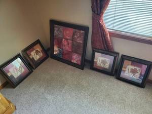 lot 124 image: Collection of floral art