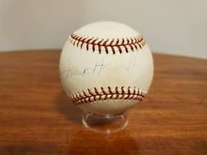 lot 315 image: Frank Howard Signed Baseball