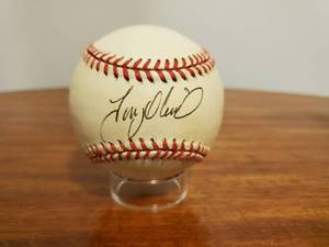 lot 325 image: Tony Oliva Signed Baseball