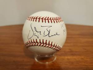 lot 330 image: Vida Blue Signed Baseball