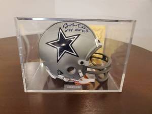 lot 58 image: Bob Lilly Dallas Cowboys Signed Mini Helmet