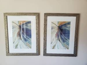 lot 222 image: 2 pieces of framed artwork