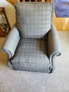 lot 227 image: Pair of Bassett upholstered chairs