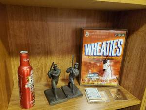 lot 516 image: Collection Of Baseball Memorabilia