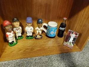 lot 517 image: Collection Of Baseball Memorabilia