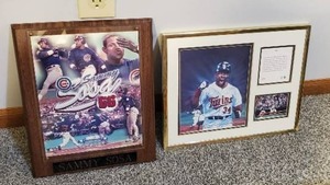 lot 527 image: Sammy Sosa And Kirby Puckett Wall-Hanging Frames